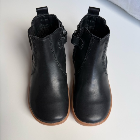 Ten Little Black Vegan Leather Chelsea Boots Toddler Size 10 Toddler Boy or Girl - Picture 5 of 9